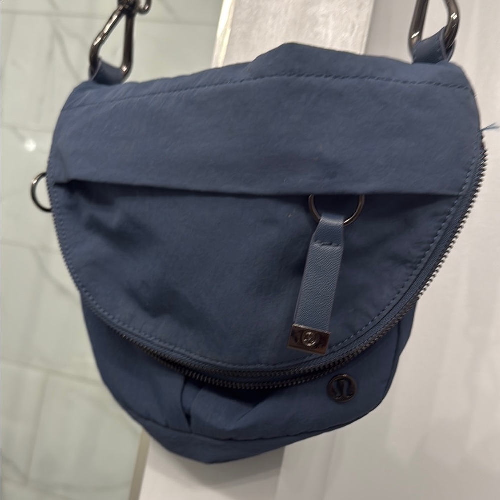 Blue Crossbody Bag - lululemon fesitval bag